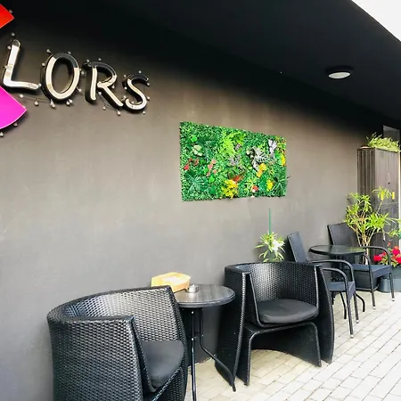 Къща за гости Colors Boutique *